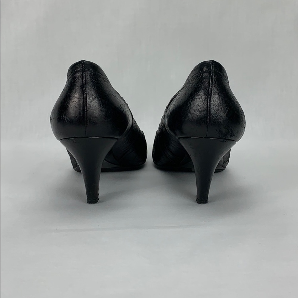 Prada Pumps - Picture 4 of 8